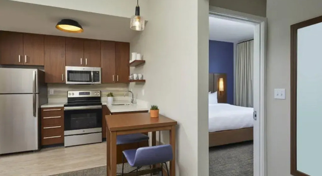 Двухместный люкс c 1 комнатой Residence Inn by Marriott Oahu Kapolei