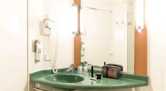 Двухместный номер Standard Ibis Valencia Bonaire Aeropuerto