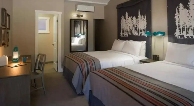 Четырёхместный номер Standard Basecamp Tahoe City