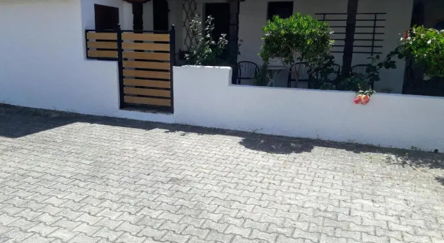 Коттедж Polys Sea Side House