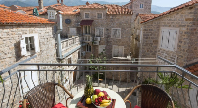 Lovely 2Bedroom Apartment In Heart Of Old Town Budva