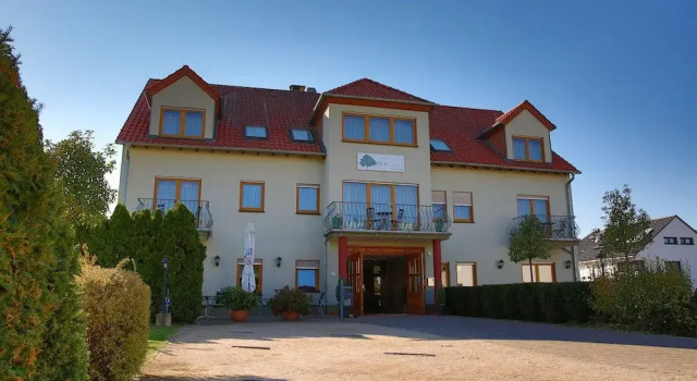 Fetzers Landhotel, Забронировать Отель Ингельхайм-ам-Райн земля Гессен
