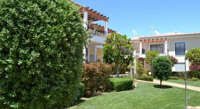 Margarethe Sawitzki in Lagos, Varaa Hotelli Lagos Albufeira