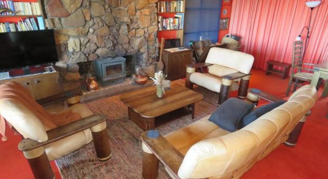Moonya Lodge