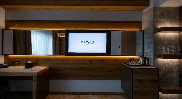 Двухместный номер Deluxe c 1 комнатой с балконом Belmont Hotel & Spa 30 km from Sinaia