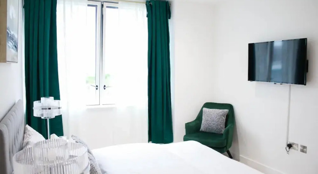 Guthrum Place 3bedroom Luxury Apt Royal Wharf Dock