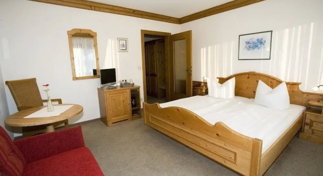 Hotel zum Postillion, Rezervasyon Otel Reit im Winkl - Winklmoos havuzlu oteller, Yüzme Havuzu