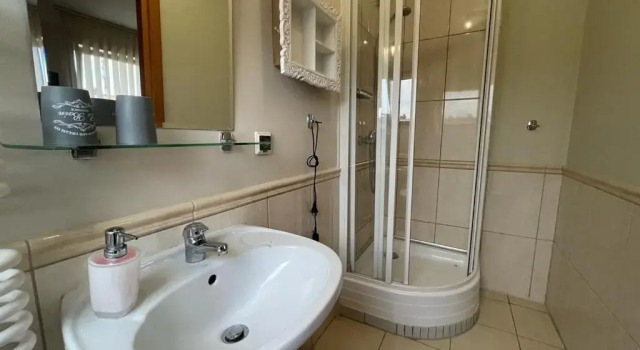 Villa Regina, Đặt Biệt thự Kościerzyna 