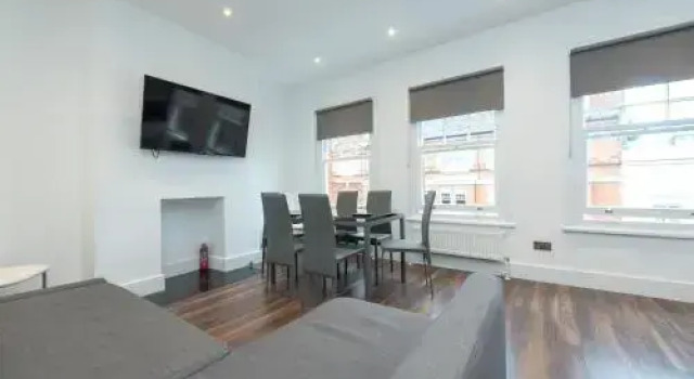 Beautiful Apartment in Gorgeous Location (Dh8), Varaa Huoneisto Asunnot kohteessa Merseyside, Huoneisto