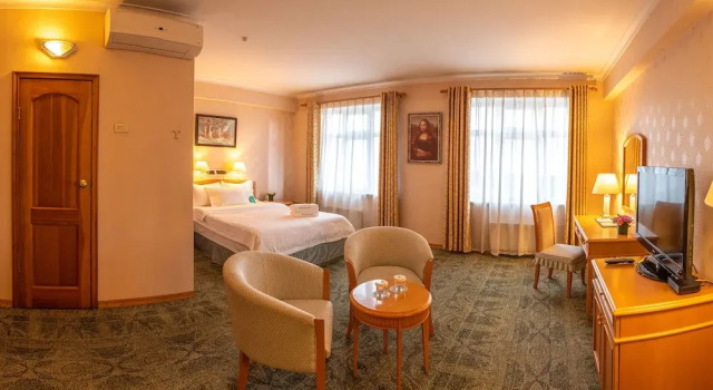 Camera Standard Continental Hotel