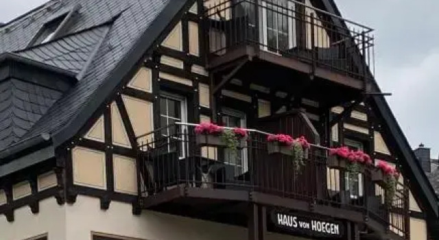 Haus von Hoegen, Забронировать Отель Отели Кохем 3 звезды, рядом с Catholic Church of St Martin, 3*