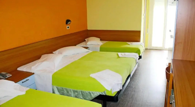 Четырёхместный номер Standard Hotel Colombo