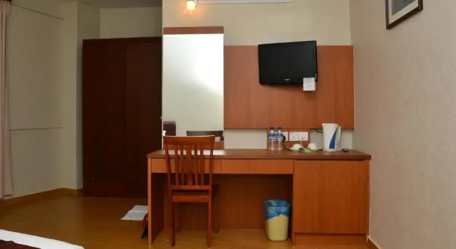 O podwyższonym standardzie trzyosobowy pokój Muarar 99 Hotel