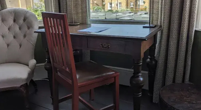Номер Superior 17 Trent Road