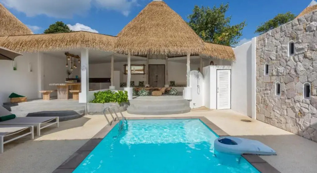 Вилла с 3 комнатами Eden Beach Bungalows