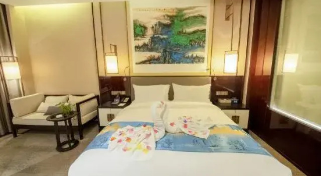 Люкс Superior Grand Huayun Hotel 