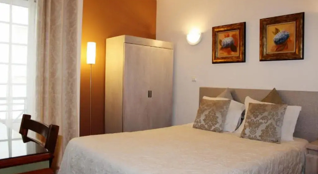 Residencial Imperial, Rezervovat Hotel Hotely v Beira Alta s parkováním, Parkování