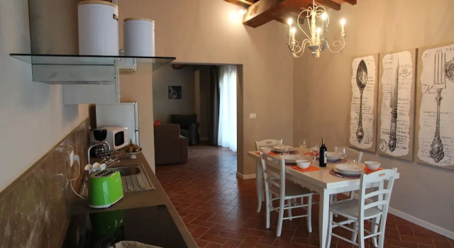 Апартаменты Borgo del Silenzio - Apartments with pool in Lajatico