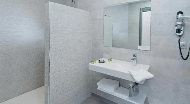 Номер Superior Logis Hotel Restaurant Nougier