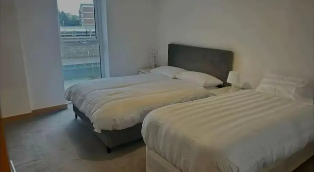 Dartford Apartment - Sleeps 3 - Central Stay