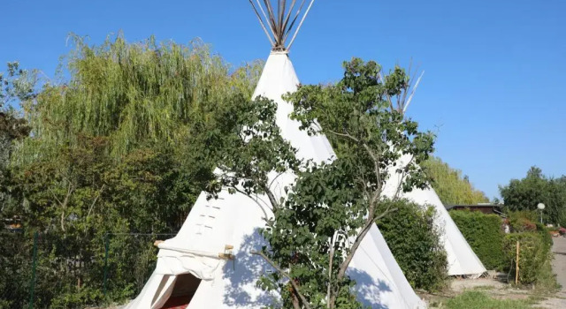 Тент Storchencamp Gästehaus Rust