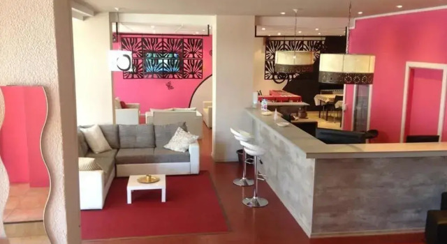 Italia inn Hostel