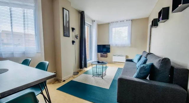 Chez Noah magnifique appartement de 90M2 à 5 Min de la plage, Varaa Huoneisto  