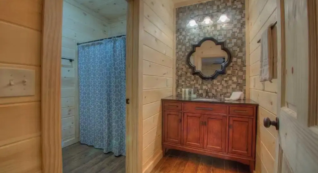 Windy Valley Retreat by Escape to Blue Ridge, Book Feriehus Villaer i Blue Ridge, Villa