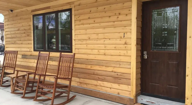 Creekside Vacation Rentals- Adults Only, Забронировать Отель Буффало Вайоминг, рядом с Johnson County Healthcare Center