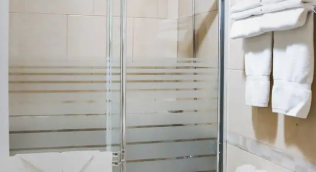 Номер Standard Hotel Century Plaza