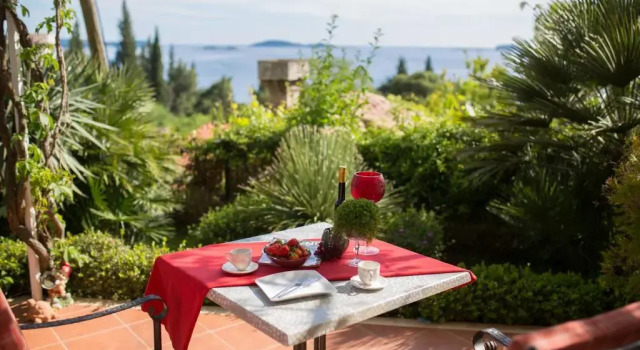 Villa Mediterranea, Забронировать Вилла Отели Сребрено с парковкой, Парковка