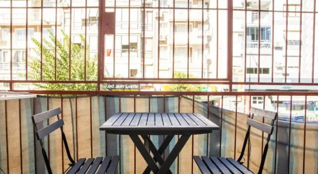 Апартаменты Vibrant and Central Flat in Karsiyaka Near Sea