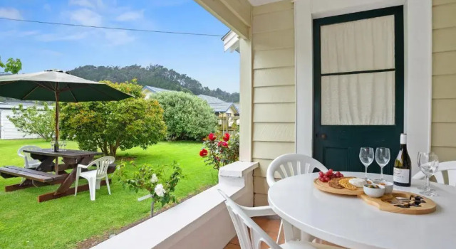 Whare Nui on Rennie - Thames Holiday Home