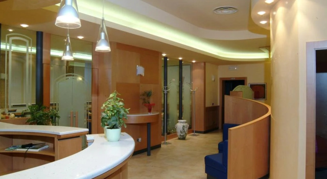 Hotel Nettuno, Rezerwuj Hotel Hotele w Chioggia z basenem, Basen