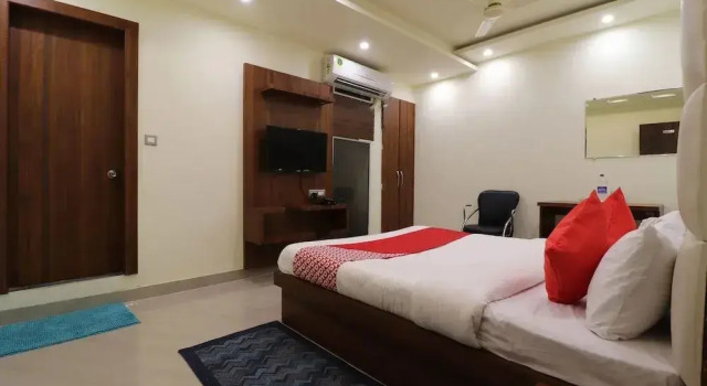 Comfort Inn by OYO Rooms, Забронировать Отель Орай штат Уттар-Прадеш