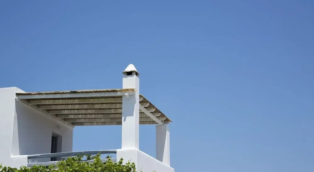 Iliana Olive Branch, Book Hotel Adamas Milos