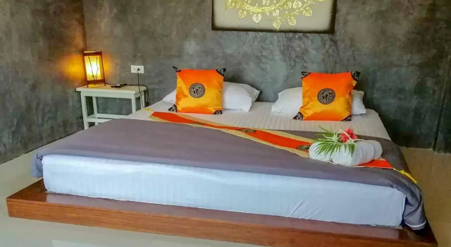 Mekong Riverside Resort & Camping, Varaa Leirintäalue Hotellit North-Eastern Thailand pysäköinnillä, Pysäköinti