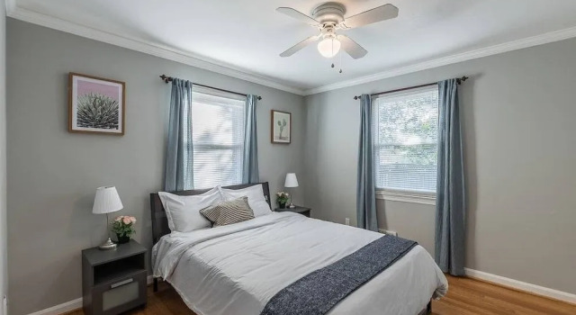 Enchanting historic townhouse by CozySuites, Забронировать Отель Отели Александрии 3 звезды, рядом с Washington Masonic National Memorial, 3*