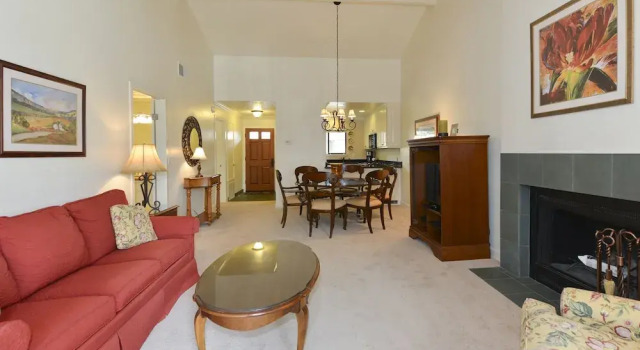 897 Oak Creek At Silverado 2 Bedroom Condo