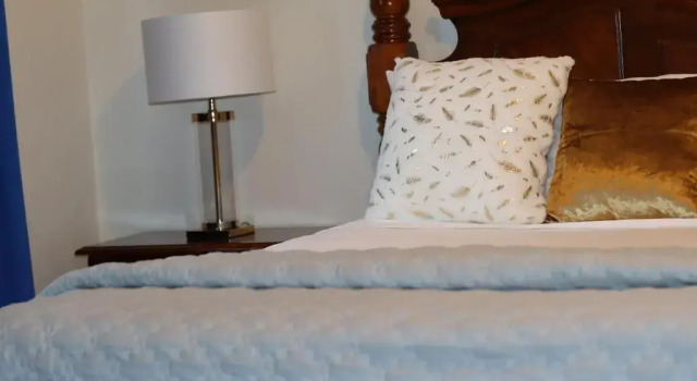 Коттедж с 2 комнатами Retreat by the Beach Lovely New 2 Bedroom