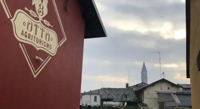 OTTO AGRITURISMO, Book Farm Stay Ottobiano Lombardy