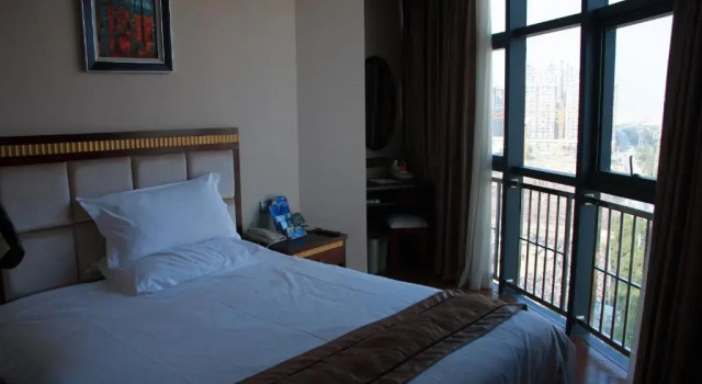 Двухместный номер Business GreenTree Inn Shantou Chengjiang Road Business Hotel