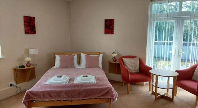 Двухместный номер Standard Cripps Hall Guest Annexe