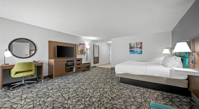 Студия Hampton Inn Bloomington West