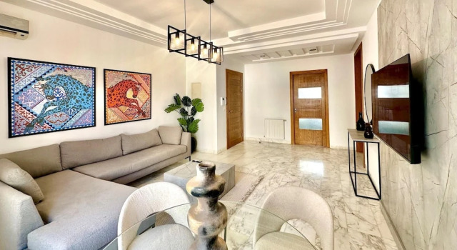 Elyssa Superbe Appartement aux Jardins de Carthage, Rezervați Apartament Tunis 