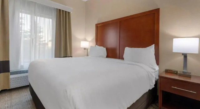 Люкс Comfort Inn & Suites North Mankato