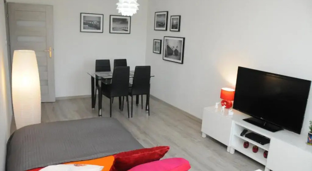 Mieszkanie 3 Maja, Varaa Hotelli Hotellit Pommeri pysäköinnillä, Pysäköinti