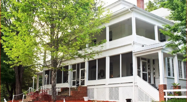 Franklin Terrace Bed and Breakfast, Prenota Bed & breakfast Franklin Carolina del Nord