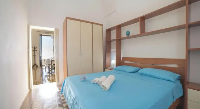 Семейный коттедж с балконом и с видом на море Marisole House With Sea View