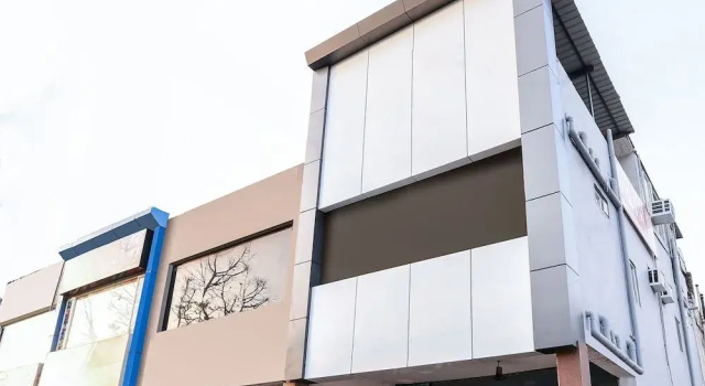Oyo 14895 Hotel Stay Inn, Забронировать Отель Гургаон 
